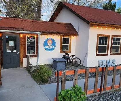 eepas pizzeria bayfield outdoor look